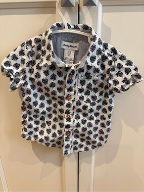 Tommy Bahama 12m White Short Sleeve Button-Down with black Print